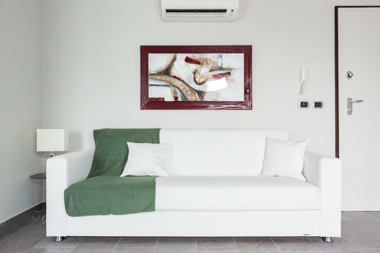 Penthouse 40 In Trastevere With Seasonally Jacuzzi Рим Экстерьер фото