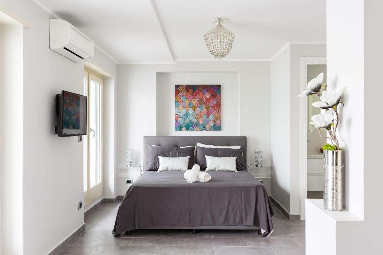 Penthouse 40 In Trastevere With Seasonally Jacuzzi Рим Экстерьер фото
