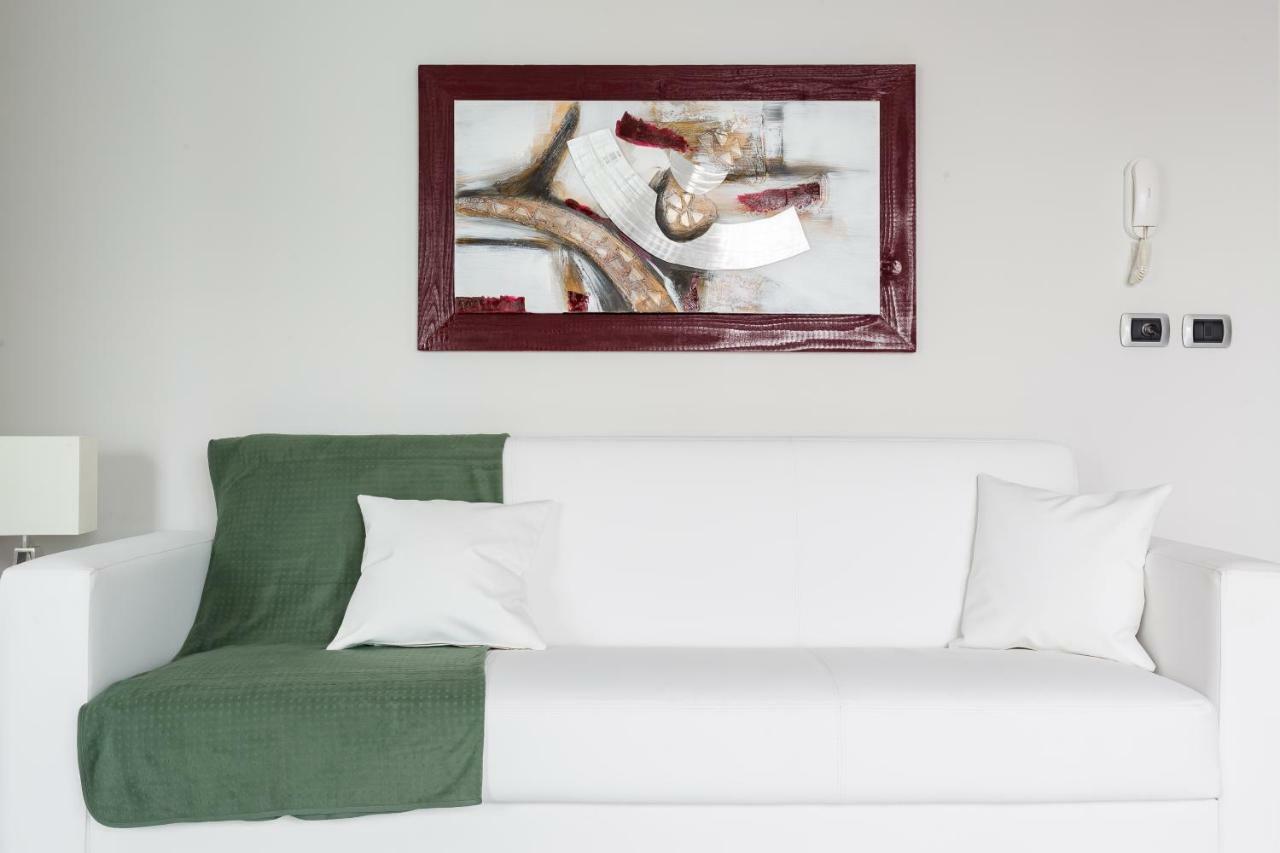 Penthouse 40 In Trastevere With Seasonally Jacuzzi Рим Экстерьер фото